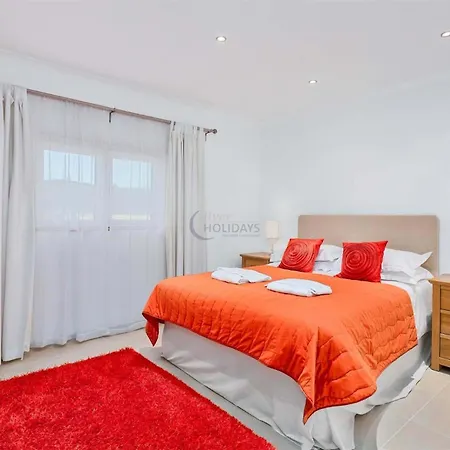 ヴィラ Cristina *