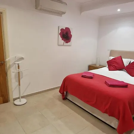 ヴィラ Cristina クアルテイラ